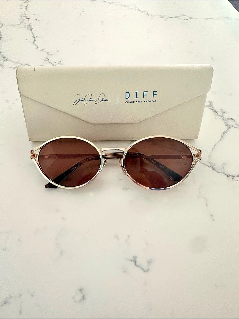 DIFF Sunglasses Gold & Brown Like New